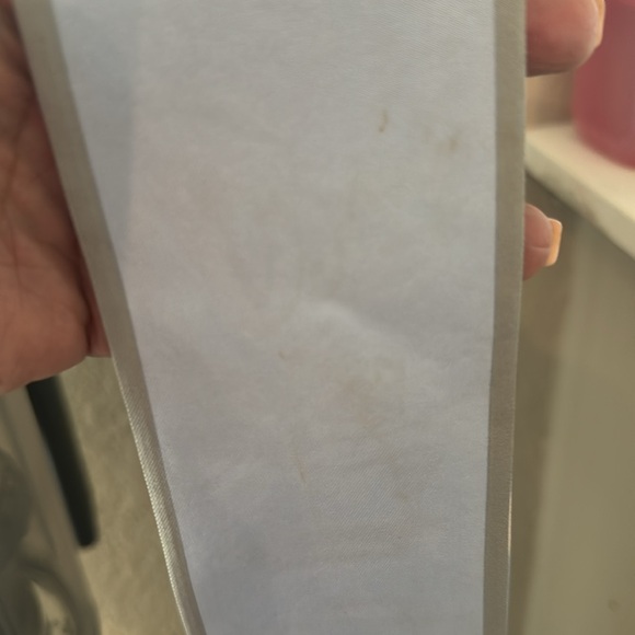 AUTHENTIC Louis Vuitton Bandeau Twilly silk scarf- Trunks BL. Ciel. Item M70456 - Picture 11 of 16